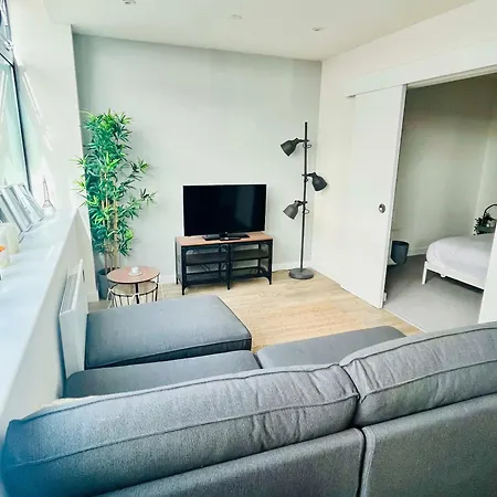 Fully Furnished One Bed Apartment In Old Trafford Manchester Exterior photo
